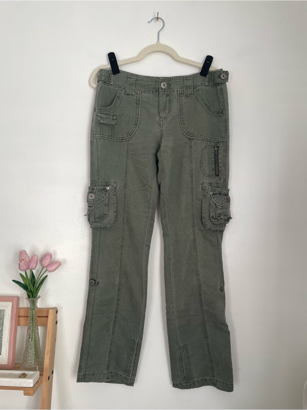 Marrakech green cargo low waisted pants size 26